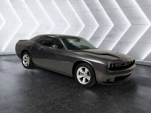 Used 2023 Dodge Challenger SXT image 1