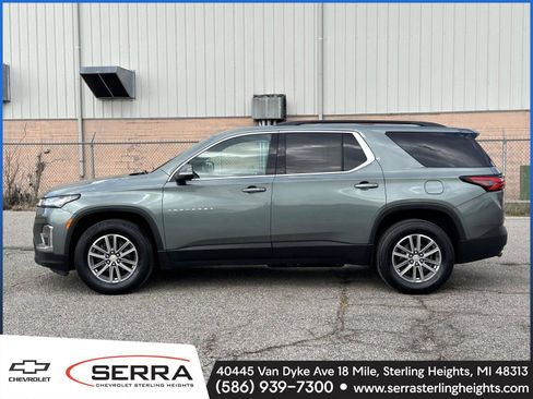 Certified 2023 Chevrolet Traverse LT image 2