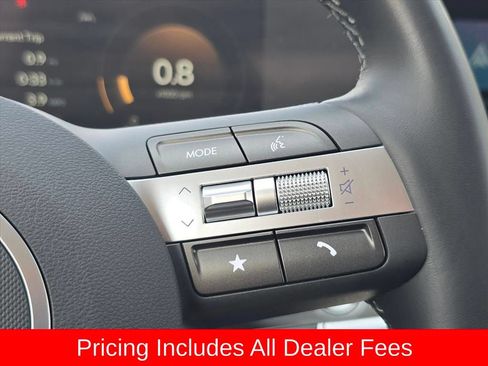 Certified 2025 Hyundai Kona SEL AWD/4WD image 21