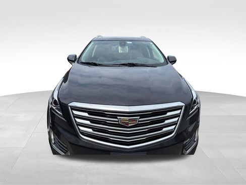 Used 2017 Cadillac XT5 Luxury w/ Driver Awareness Package AWD/4WD image 3