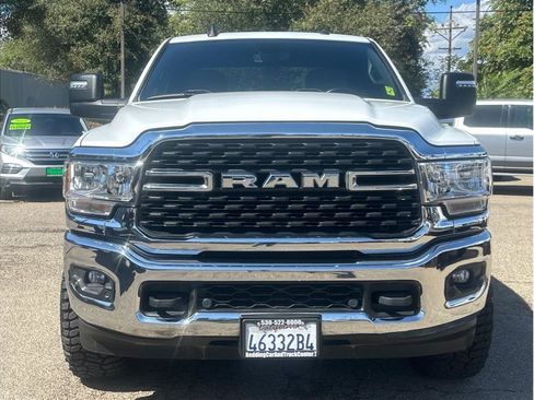 Used 2024 RAM 2500 Big Horn AWD/4WD image 2