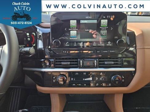 New 2025 Nissan Pathfinder Platinum w/ Black Appearance Package image 47