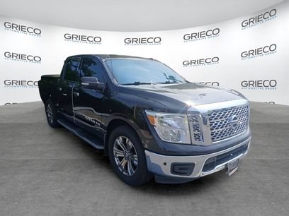 Used 2018 Nissan Titan SV w/ SV Convenience Package