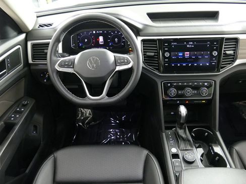 Used 2023 Volkswagen Atlas SEL AWD/4WD image 25