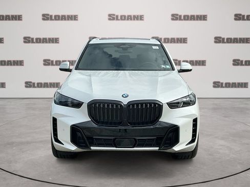 New 2026 BMW X5 xDrive40i w/ M Sport Package AWD/4WD image 8