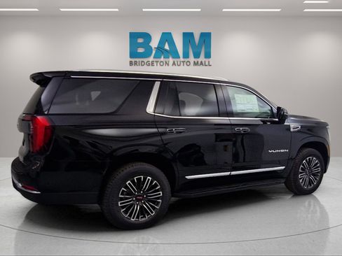 New 2026 GMC Yukon Elevation w/ LPO, Floor Liner Package image 7
