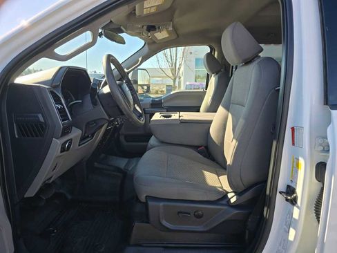 Used 2022 Ford F350 XLT w/ XLT Value Package image 9