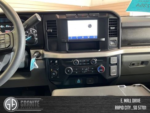 Used 2024 Ford F350 XLT AWD/4WD image 17