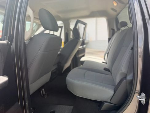 Used 2018 RAM 2500 Tradesman w/ Chrome Appearance Group RWD image 19