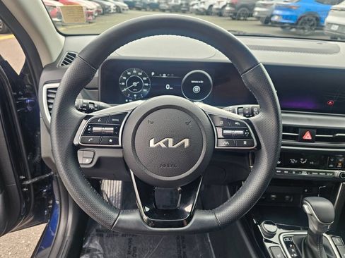 Certified 2024 Kia Seltos SX AWD/4WD image 11