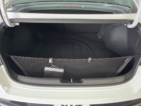 New 2026 Hyundai Elantra Limited FWD image 14