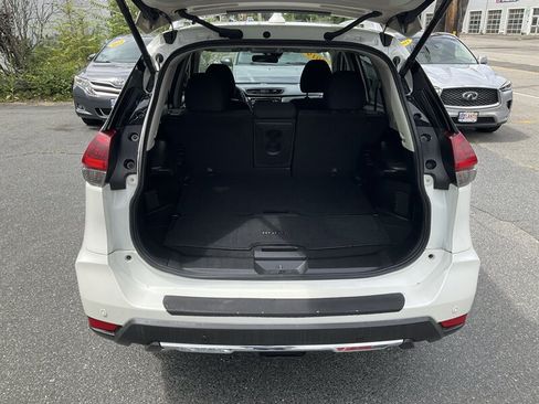 Used 2019 Nissan Rogue SV AWD/4WD image 13