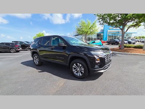 New 2026 Chevrolet Equinox LT w/ Convenience Package II image 21