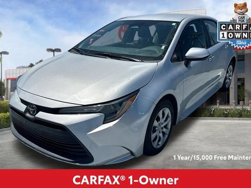 Used 2023 Toyota Corolla LE FWD image 2