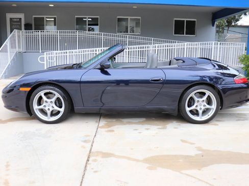 Used 2003 Porsche 911 Carrera image 2