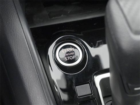 New 2025 Nissan Versa SV w/ Lighting Package image 32