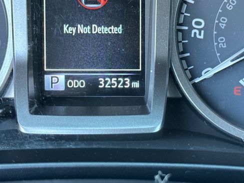 Certified 2023 Toyota Tacoma 4x4 Double Cab image 24