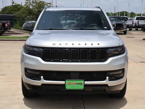 Used 2024 Jeep Wagoneer Series II AWD/4WD image 2