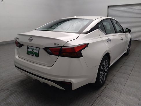 Used 2024 Nissan Altima 2.5 SV FWD image 9
