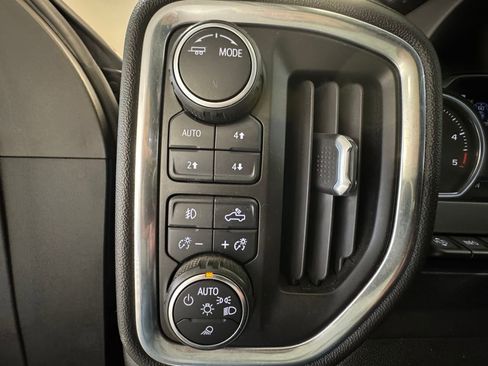 Used 2020 Chevrolet Silverado 2500 LTZ w/ LTZ Premium Package image 20