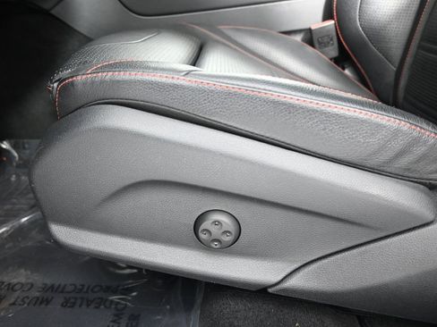 Used 2017 Mercedes-Benz GLC 43 AMG 4MATIC image 23