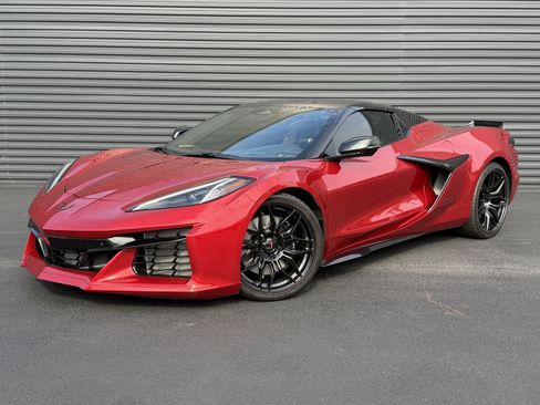 Used 2024 Chevrolet Corvette Z06 w/ Stealth Interior Trim Package RWD image 1
