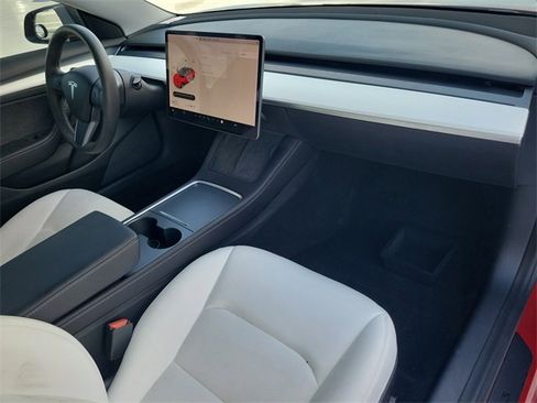 Used 2021 Tesla Model 3 Standard Range Plus image 20