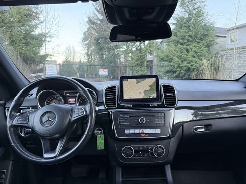 Used 2017 Mercedes-Benz GLS 450 4MATIC image 21