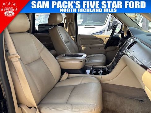 Used 2013 Cadillac Escalade 4WD Hybrid image 33