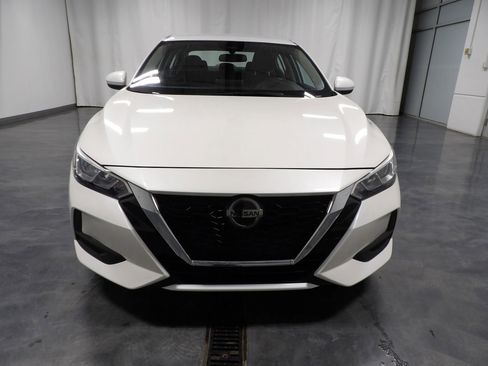 Used 2021 Nissan Sentra SV image 3