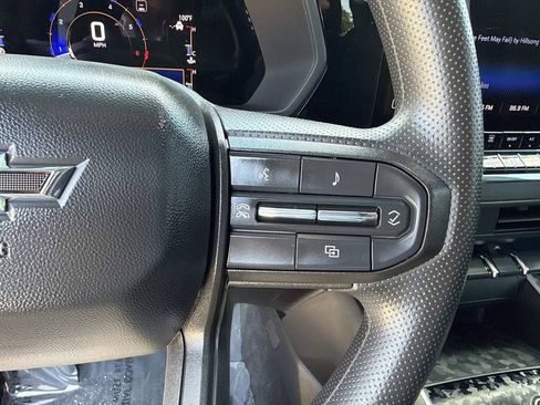 Used 2023 Chevrolet Colorado Trail Boss w/ LPO, Dark Essentials Package AWD/4WD image 33