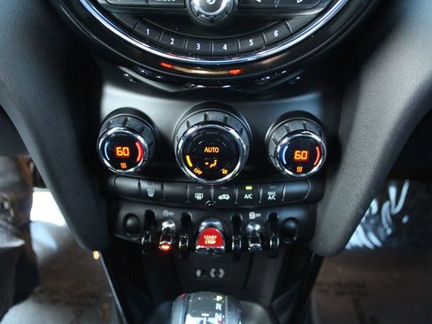 Used 2017 MINI Cooper S image 27