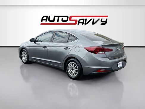 Used 2019 Hyundai Elantra SE FWD image 5