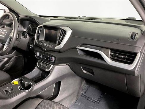 Used 2023 GMC Terrain SLE image 26