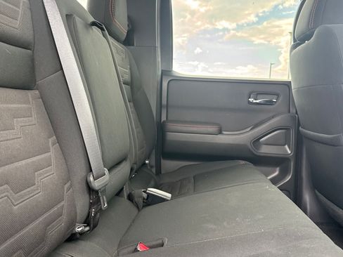 Used 2022 Nissan Frontier PRO-4X AWD/4WD image 33