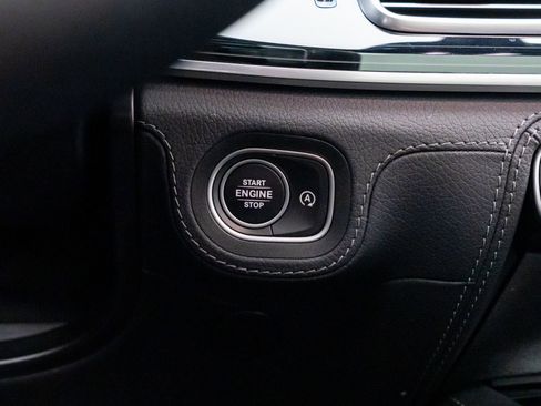 Used 2024 Mercedes-Benz GLS 450 4MATIC image 24