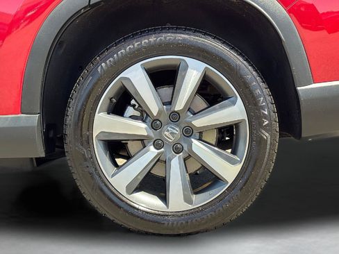 Certified 2025 Honda Pilot Touring image 13