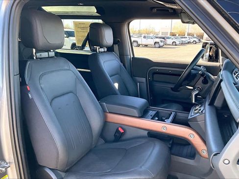 Used 2023 Land Rover Defender 90 X image 7