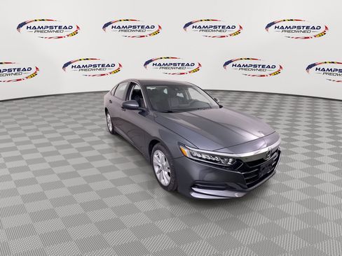 Used 2020 Honda Accord LX image 2