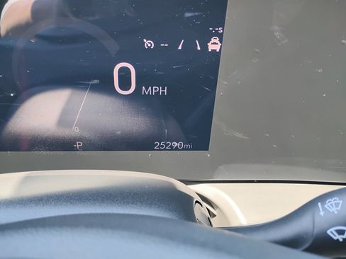 Used 2024 Buick Encore GX Preferred w/ Comfort Package FWD image 19