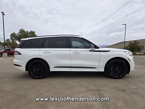 Used 2023 Lincoln Aviator Black Label w/ Jet Package image 7