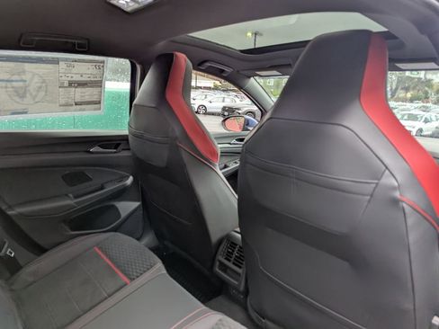 New 2026 Volkswagen GTI SE image 32