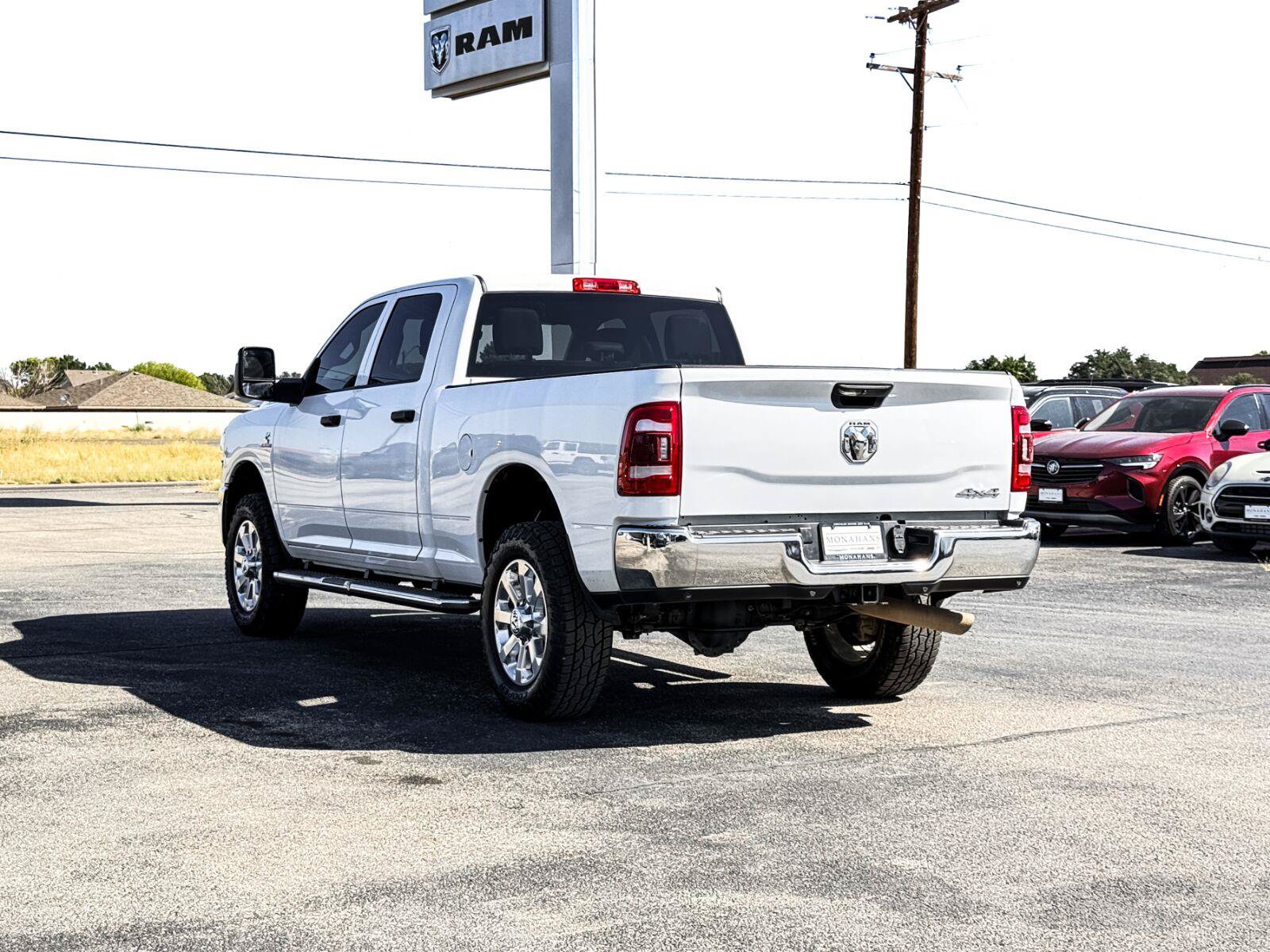 Used 2024 RAM 2500 Tradesman w/ Chrome Appearance Group AWD/4WD image 12