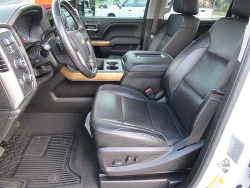 Used 2019 Chevrolet Silverado 3500 LTZ w/ Duramax Plus Package AWD/4WD image 18