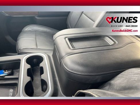 Used 2022 Chevrolet Silverado 1500 High Country w/ Technology Package image 20