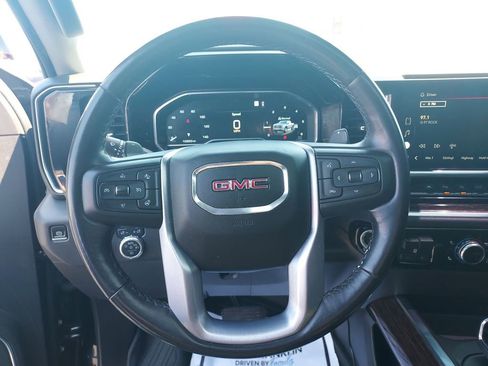 Used 2022 GMC Sierra 1500 Elevation w/ Elevation Premium Package AWD/4WD image 20