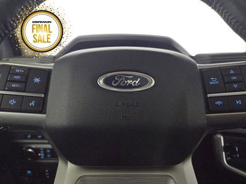Used 2022 Ford Expedition XLT image 21