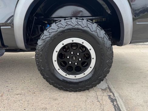 Used 2014 Ford F150 Raptor w/ Equipment Group 801A Luxury AWD/4WD image 9