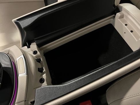 Used 2020 Mercedes-Benz E 350 4MATIC Sedan w/ Parking Assistance Package image 21