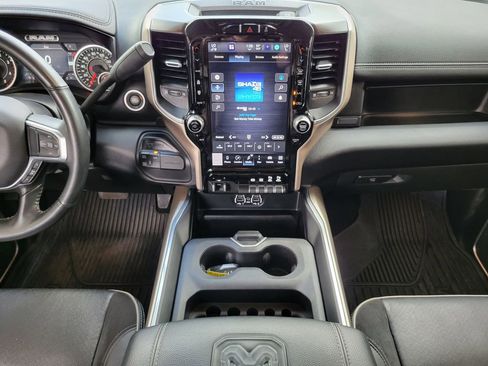 Used 2024 RAM 2500 Laramie image 19
